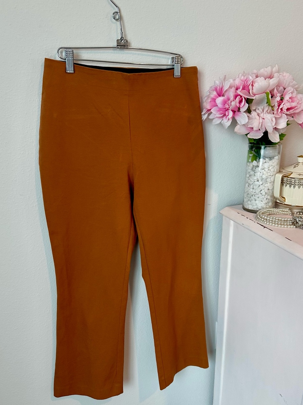 a new day Cropped Boot Cut Pants in Rust Brown